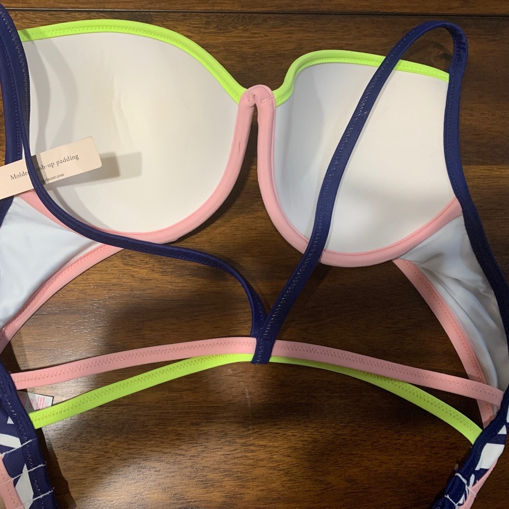 NEW VS bikini - Picture 4 of 5